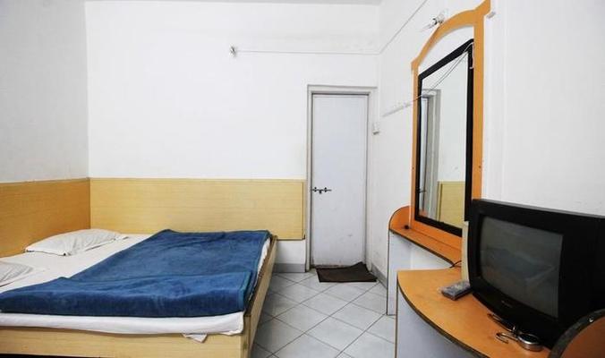 Hotel Rahi Plaza